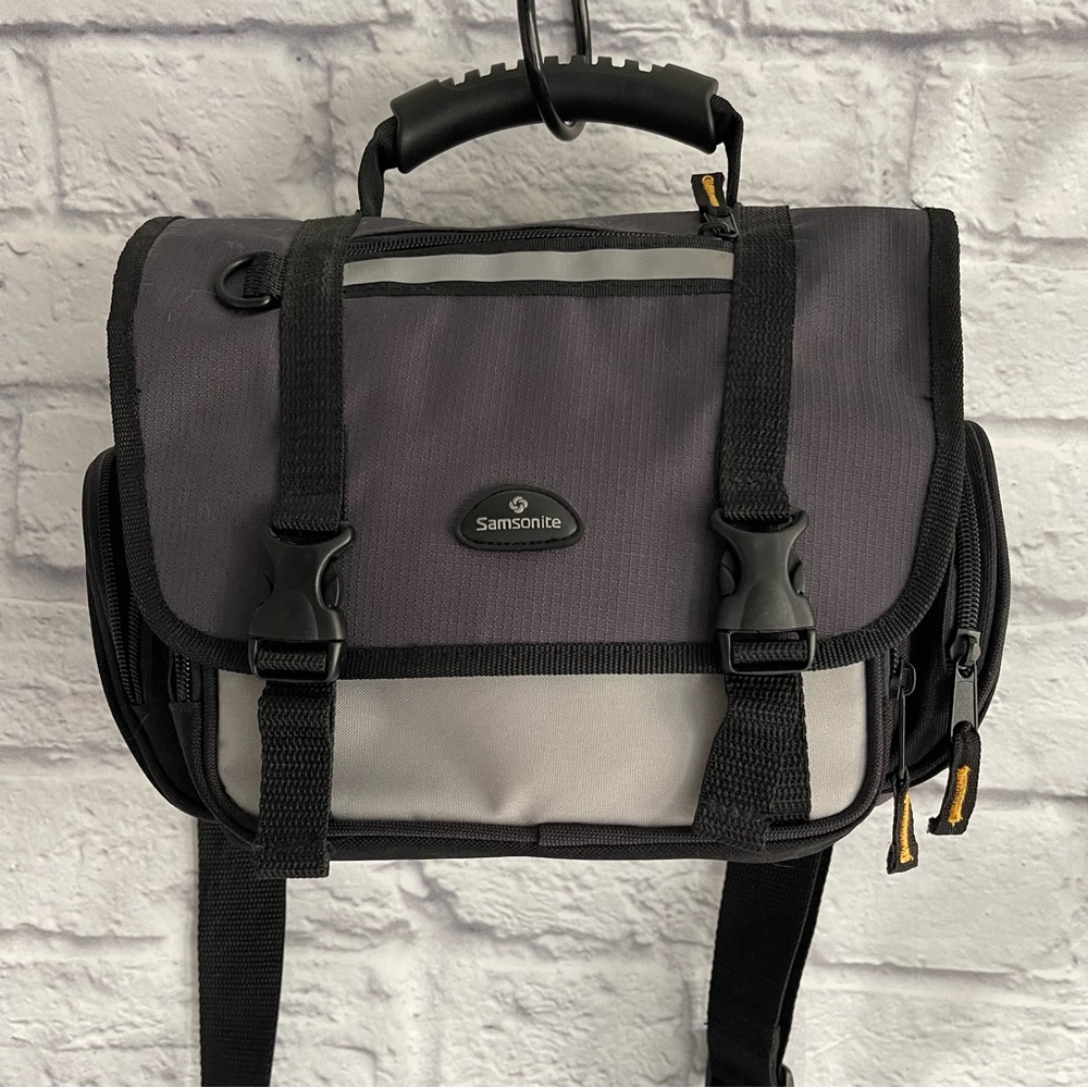 PREOWNED SAMSONITE CAMERA BAG SHOULDER TOTE BAG GREY BLACK